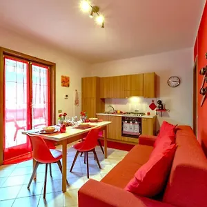 https://happy-guest-apartments-mountain-panorama-borno.it-lombardy.com